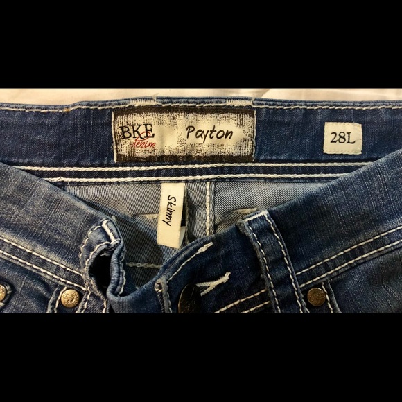 Buckle Jeans - Picture 5 of 5